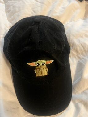 Disney Black Kids Hat with Green Baby Yoda Embroidery